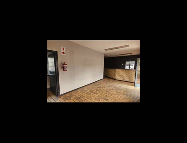 760M² OFFICE TO LET IN NEW GERMANY